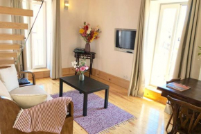 32 Top - Center of Lisbon Duplex Apartment, Barrio Alto